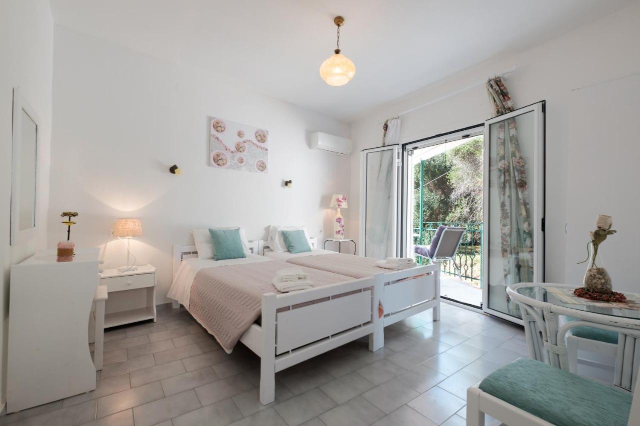 Eftyxia Apartments Παλαιοκαστρίτσα Εξωτερικό φωτογραφία