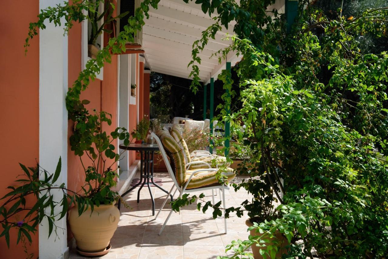 Eftyxia Apartments Παλαιοκαστρίτσα Εξωτερικό φωτογραφία