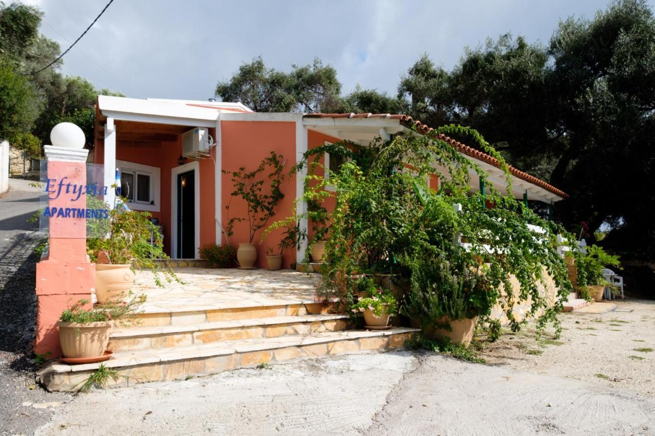 Eftyxia Apartments Παλαιοκαστρίτσα Εξωτερικό φωτογραφία